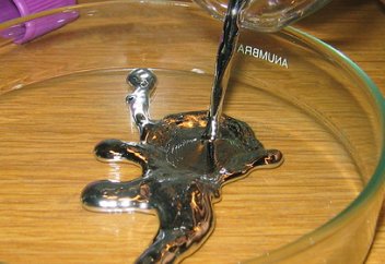 Исследование: тающие ледники Гренландии загрязняют реки большим количеством ртути