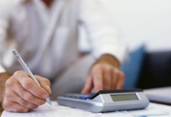 Куда уходят казахстанские деньги?