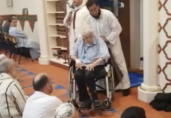 Қанды қырғаннан аман шыққан еврей исламды қабылдады (видео)