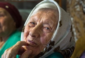 Россия побила рекорд по числу долгожителей. В России ускорилась убыль населения