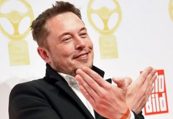 “Көңілсіз компания”: Илон Маск кептеліс мәселесін туннель арқылы шешпек (видео)