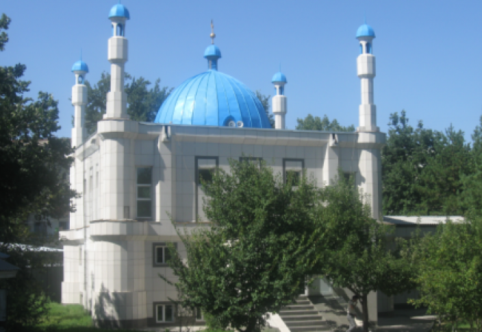 Талдықорғанда азанның дауысынан мазасы кеткен тұрғын мешітті сотқа берді