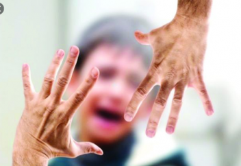 Баланы ұрып-соғып тәрбиелеу бала миының дамуын тежейді