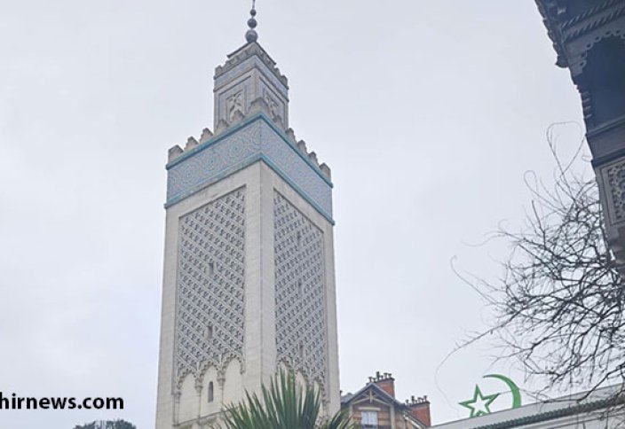 Великая мечеть Парижа в смятении, ее халяльный бизнес с Алжиром под вопросом