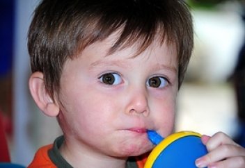 Сыновья сокращают жизнь матери по версии ученых