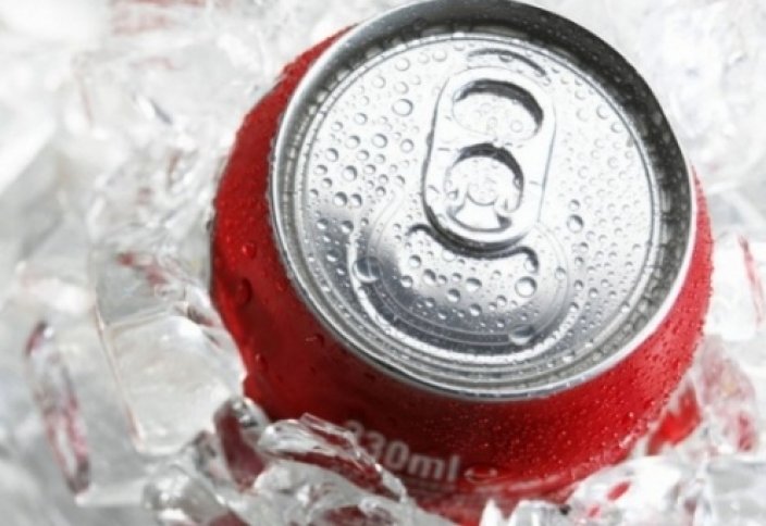 Америкалық блогер Coca-Cola-ның тіске зиянын эксперимент арқылы көрсетті (ВИДЕО)