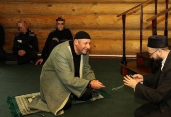 Тура жолды түрмеде тапты