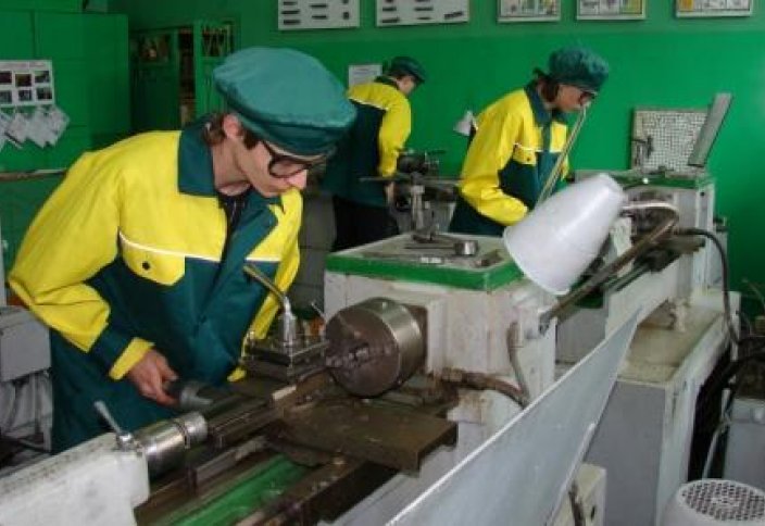 Қашықтан оқыту жүйесі кезінде студент уақытының 60 пайызын кәсіпорында өткізеді