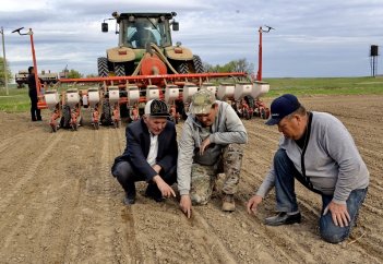 Ғалымдардың қопсытқыш тыңайтқыш технологиясы ауыл шаруашылығында қолданылуда