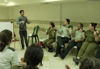 Израильде мүмкіндігі шектеулі жандар жауынгерлік борышын атқара алады