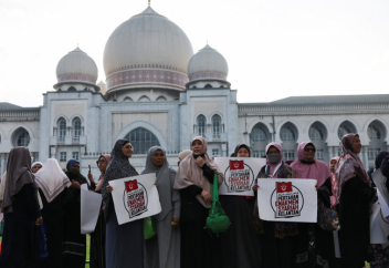 Часть исламских законов Малайзии признаны неконституционными