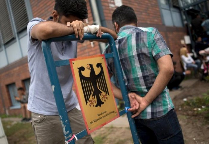 Германия 12 мың ауған босқынын еліне қайтарады