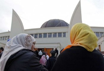 Три мусульманские организации закрыты во Франции