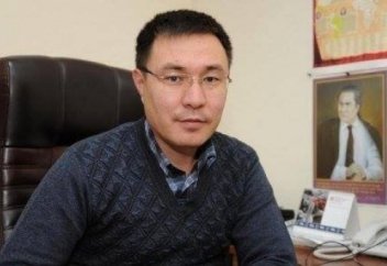 Қазақ неге парақор?