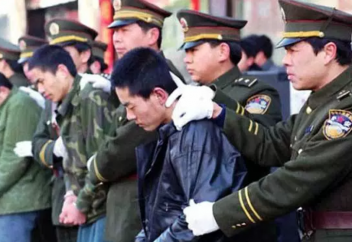 Қылбұрауды қыса түсті