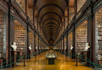 Үш ғасырлық тарихы бар кітапхана (фото+видeо)