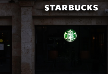 Starbucks франшизасы мұсылман елдерінде жаппай қысқарту жүргізеді