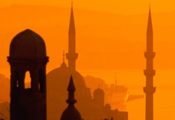 Сәләфилер қаматтағы сөздердің екі-екіден айтылуын дәлелсіз дейді, сол рас па?