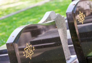 Еврейлер көне жерлеу рәсіміне оралуы мүмкін