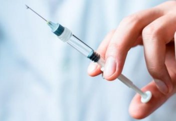 Мешітте жамағатқа екпе салынады