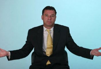 Игнор запретов – открытая продажа запрещенного насвая в Казахстане (видео)