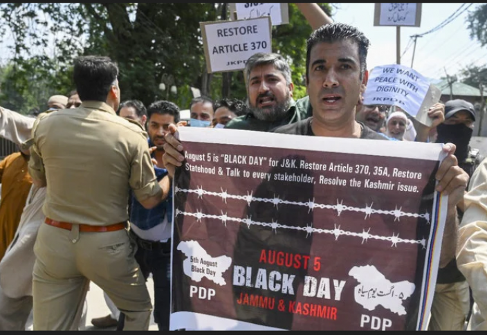 Разные: В мире отметили День порабощения Кашмира