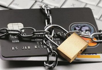 Банк картаны қай кезде бұғаттауға құқылы?