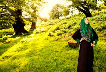 Христиан бойжеткені апта бойы не үшін орамал тақты?