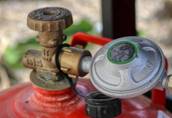 В каких домах нельзя использовать газовые баллоны и что делать, если произошла утечка