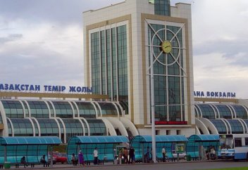 «Ал, келіп қалдық». Елбасы тосыннан Астана возкалына кіріп келді (видео)