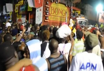 Гаитидегі карнавал кезінде 18 адамды тоқ ұрып мерт қылды