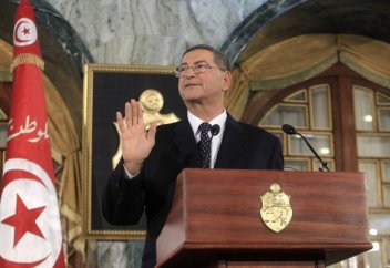 Тунис сəлəфизмді насихаттайтын мешіттерді жапты