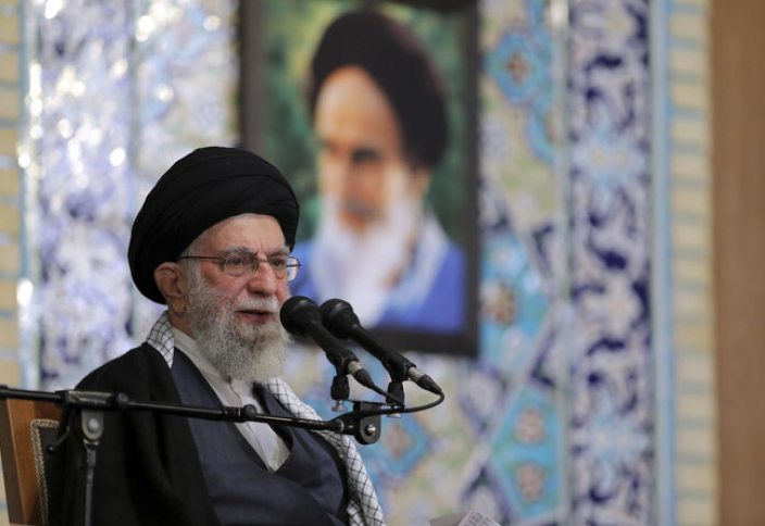 Аятолла Хаменеи отверг возможность проведения референдумов во вопросам государственной политики Ирана