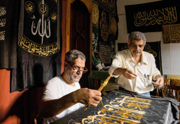 В Египте сохраняют традиции вышивки покрывала для Каабы