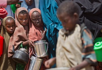 Project Syndicate (ССША): для восстановления экономики нужно финансировать помощь развитию