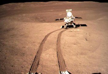 В сети появилось видео посадки китайского ровера на обратную сторону Луны