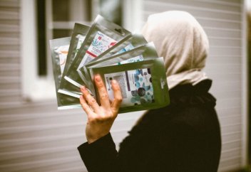 Прорыв в бьюти-индустрии: косметика для мусульманок на основе воды Зам-зам