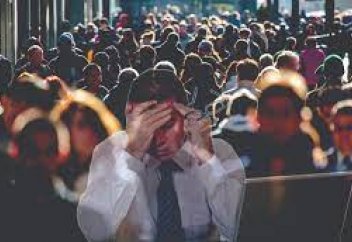 Лишь 7 из 10 казахстанцев работают по специальности — исследование