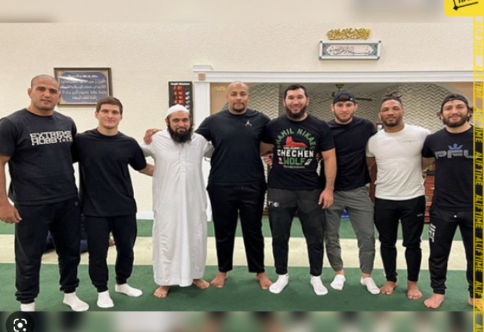 Знаменитые бойцы массово принимают ислам